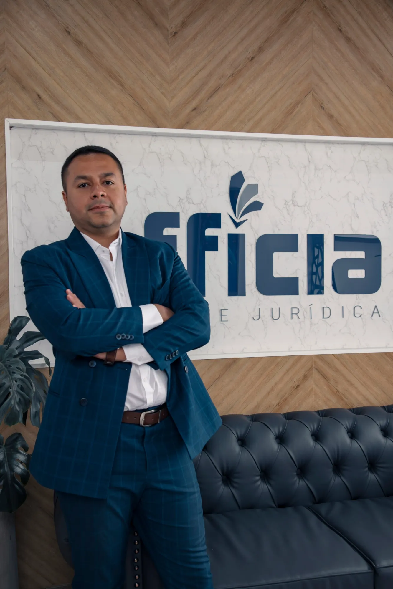 Johan Flórez Muñoz en la recepción de Efficia